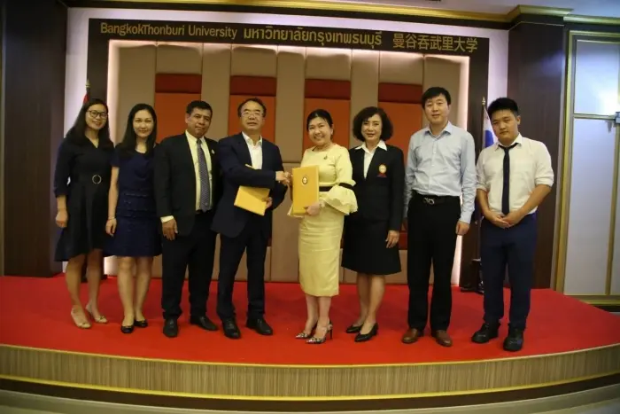 มหาวิทยาลัยกรุงเทพธนบุรี ลงนาม MOU ด้านวิชาการกับ Shandong Yingcai University